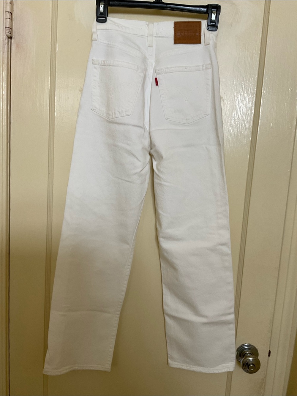 Levi's White Women's Straight Leg Jeans - High Rise - Picture 4 of 7